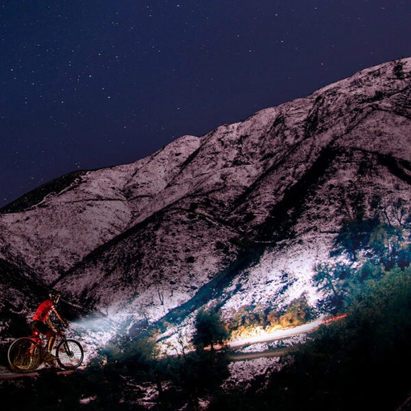 Cycling Flashlights And Headlamps Fenix BC26R Rechargeable Bike Light | 1600 Lumens 7 Cycling Flashlights And Headlamps Fenix BC26R Rechargeable Bike Light | 1600 Lumens - Image 6