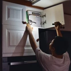 Boating Flashlights Fenix E20 V2.0 High Performance AA Flashlight | Fenix Distributor 11 Boating Flashlights Fenix E20 V2.0 High Performance AA Flashlight | Fenix Distributor -Cheap Brightguy Store Fenix E20 V2 High Performance AA Flashlight 8