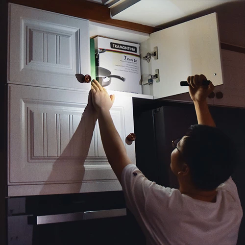 Boating Flashlights Fenix E20 V2.0 High Performance AA Flashlight | Fenix Distributor 6 Boating Flashlights Fenix E20 V2.0 High Performance AA Flashlight | Fenix Distributor - Image 4