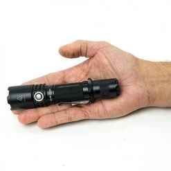 Automotive Repair Flashlights Fenix TK20R USB Rechargeable Flashlight With Grip Ring 10 Automotive Repair Flashlights Fenix TK20R USB Rechargeable Flashlight With Grip Ring -Cheap Brightguy Store Fenix TK20R USB Rechargeable Tactical Flashlight 3