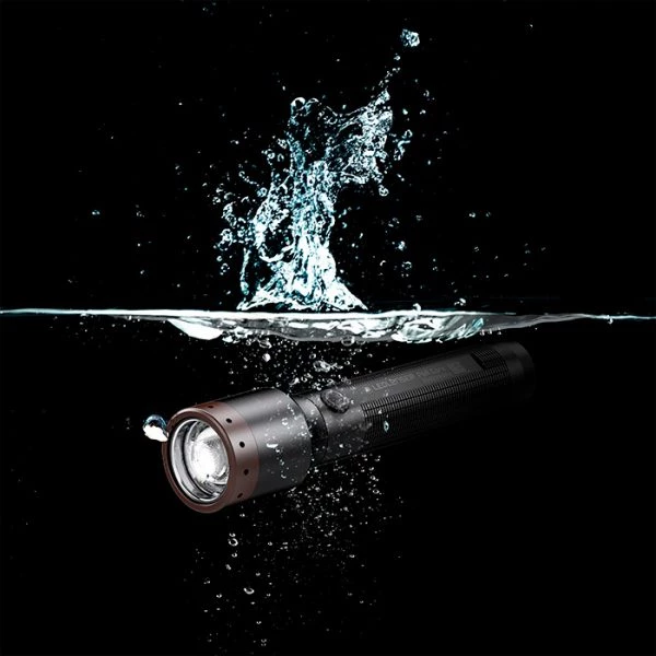 Boating Flashlights LEDLenser P6R Core Rechargeable Flashlight | 900 Lumens | Adjustable Focus 7 Boating Flashlights LEDLenser P6R Core Rechargeable Flashlight | 900 Lumens | Adjustable Focus - Image 5
