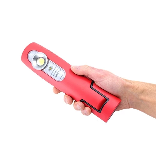 Automotive Repair Flashlights Maxxeon WorkStar 3000 USB Rechargeable Work Light | 700 Lumens 4 Automotive Repair Flashlights Maxxeon WorkStar 3000 USB Rechargeable Work Light | 700 Lumens - Image 2