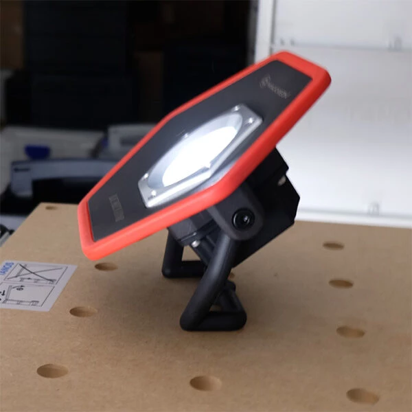 Automotive Repair Flashlights Maxxeon WorkStar LUMENATOR Area Work Light | 4,100 Lumens 6 Automotive Repair Flashlights Maxxeon WorkStar LUMENATOR Area Work Light | 4,100 Lumens - Image 4