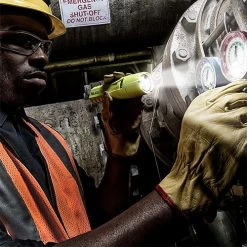 Automotive Repair Flashlights Pelican 3345 Dual Beam Flashlight | Intrinsically Safe | Pelican Distributor -Cheap Brightguy Store Pelican 3345 Flashlight 4