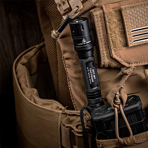 Flashlights For Outdoor Sports SureFire Tactician Dual Output Flashlight | 800 Lumens 8 Flashlights For Outdoor Sports SureFire Tactician Dual Output Flashlight | 800 Lumens - Image 6